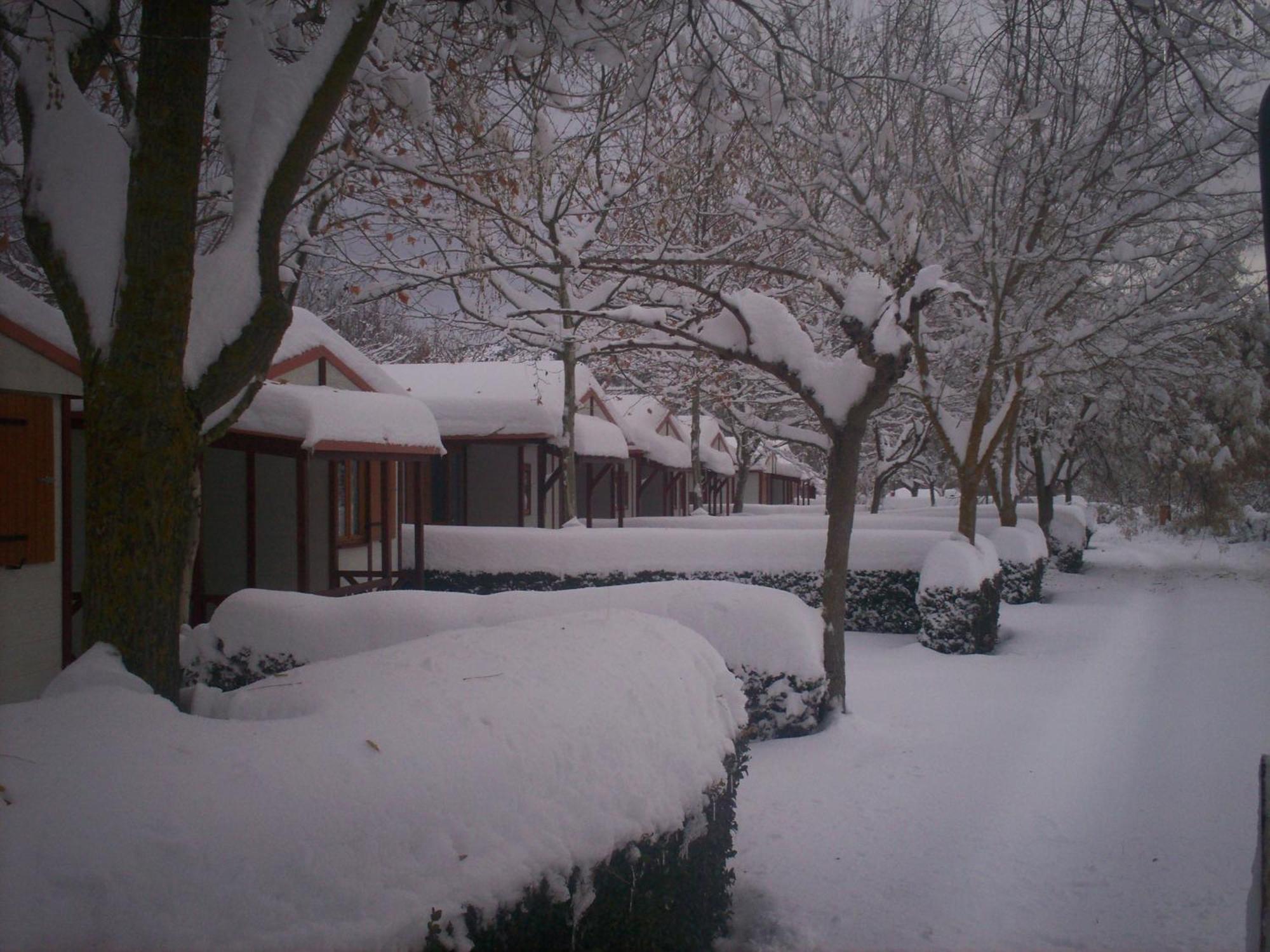 Camping Bungalows Mariola Bocairent Exterior photo